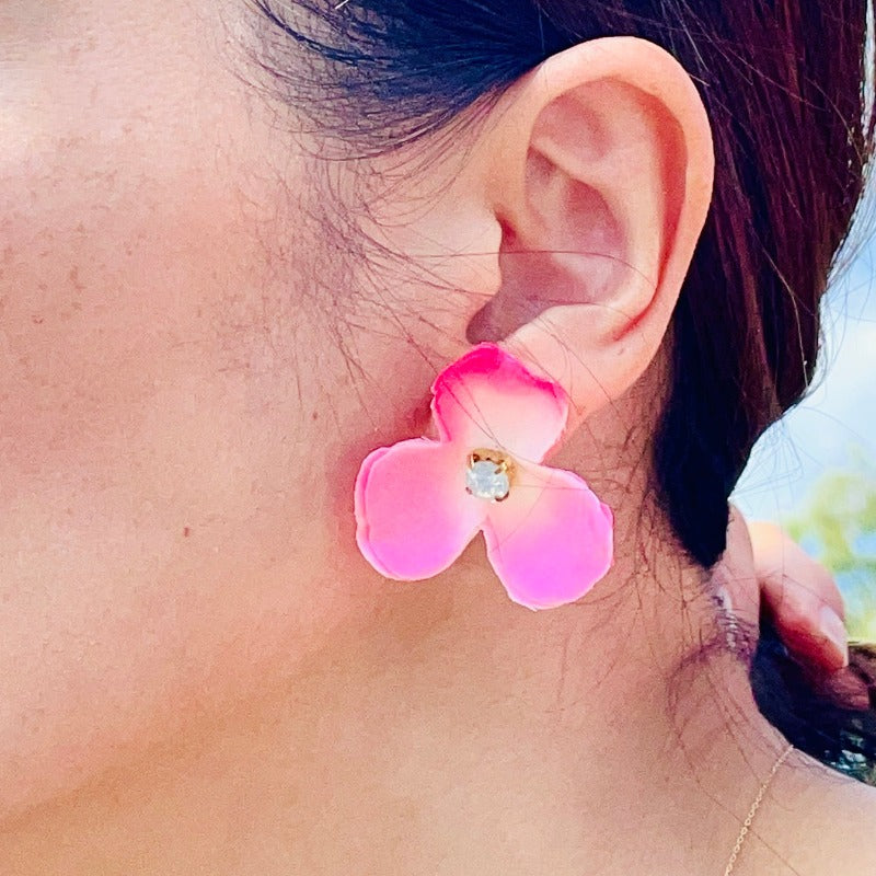 Best Flower Earrings. Airy light silky flower earrings. Best gifts for her. Best gifts for mum. Best anniversary gift for her. Best anniversary gift for wife. Best birthday gift for her. Best valentine’s gift for wife. Best Christmas gift for her. Best Christmas gift for teacher. Beautiful flower earrings. Comfortable earrings. Wedding earrings. Boho style earrings. Pink Flower Earrings
