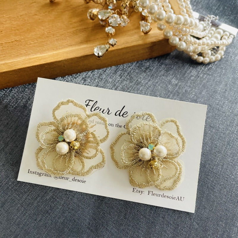 Beautiful Lace Flower earrings. Best gifts for her. Best gifts for mum. Best anniversary gift for her. Best anniversary gift for wife. Best birthday gift for her. Best valentine’s gift for wife. Best Christmas gift for her. Best Christmas gift for teacher. Flower earrings. Beautiful flower earrings. Comfortable earrings. Wedding earrings.