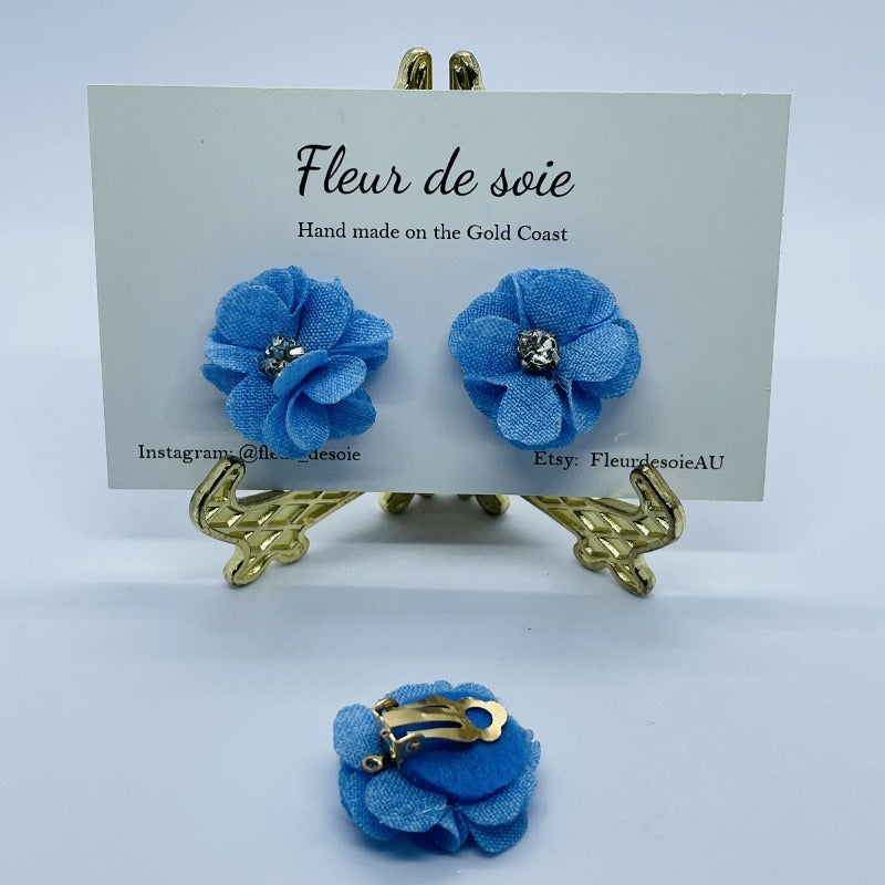 Small Flower earrings. Best Flower earrings. Best earrings for girl. Comfortable earrings. Best gift idea for girl. Gift idea for mum. Best Christmas earrings for her. Party earrings. Beautiful Clip-Ons earrings. Best birthday gift for granddaughter. Cute earrings for girl. Best birthday gift idea for granddaughter. Best birthday gift for mum. Best Handmade earrings. Unique gift idea for her.