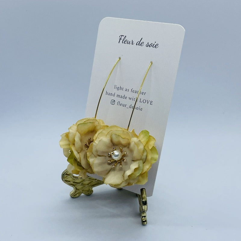 Yellow flower earrings,Romantic silky flower earrings, Best Wedding earrings. Best Party earrings. Boho style wedding earrings. Best earrings for Melbourne Cup. Best Bridal earrings. Best Party earrings. Best flower earrings. Best teacher’s gift idea. Best birthday gift for mum. Best Christmas gift for her. Light weighted earrings