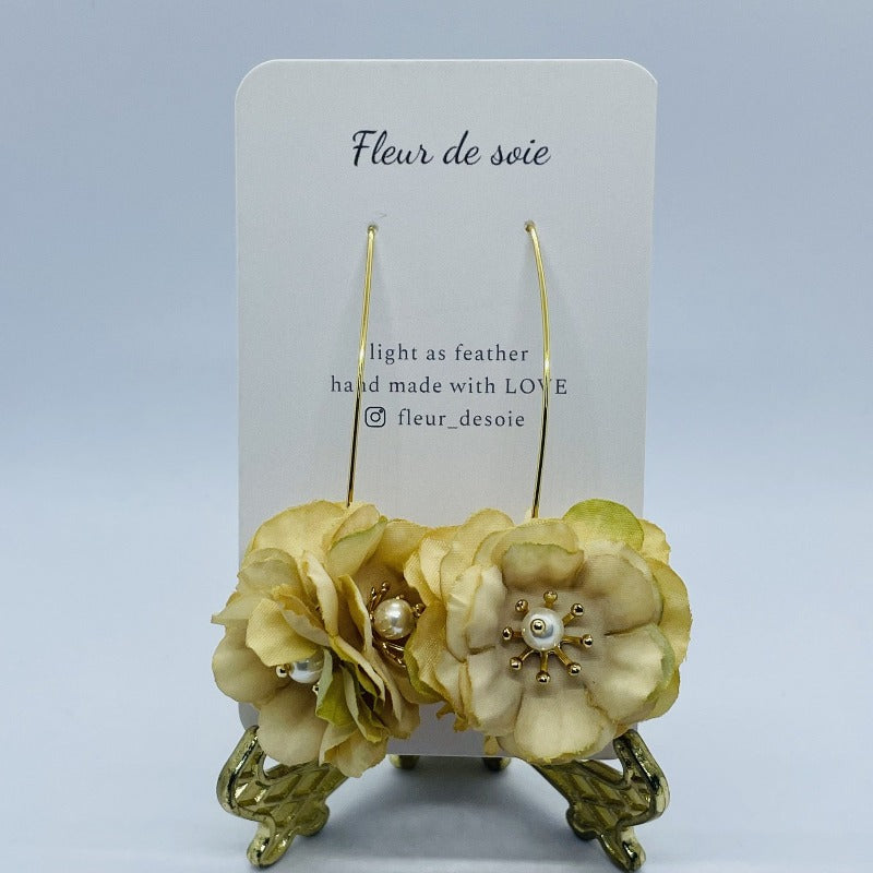 Yellow flower earrings,Romantic silky flower earrings, Best Wedding earrings. Best Party earrings. Boho style wedding earrings. Best earrings for Melbourne Cup. Best Bridal earrings. Best Party earrings. Best flower earrings. Best teacher’s gift idea. Best birthday gift for mum. Best Christmas gift for her. Light weighted earrings