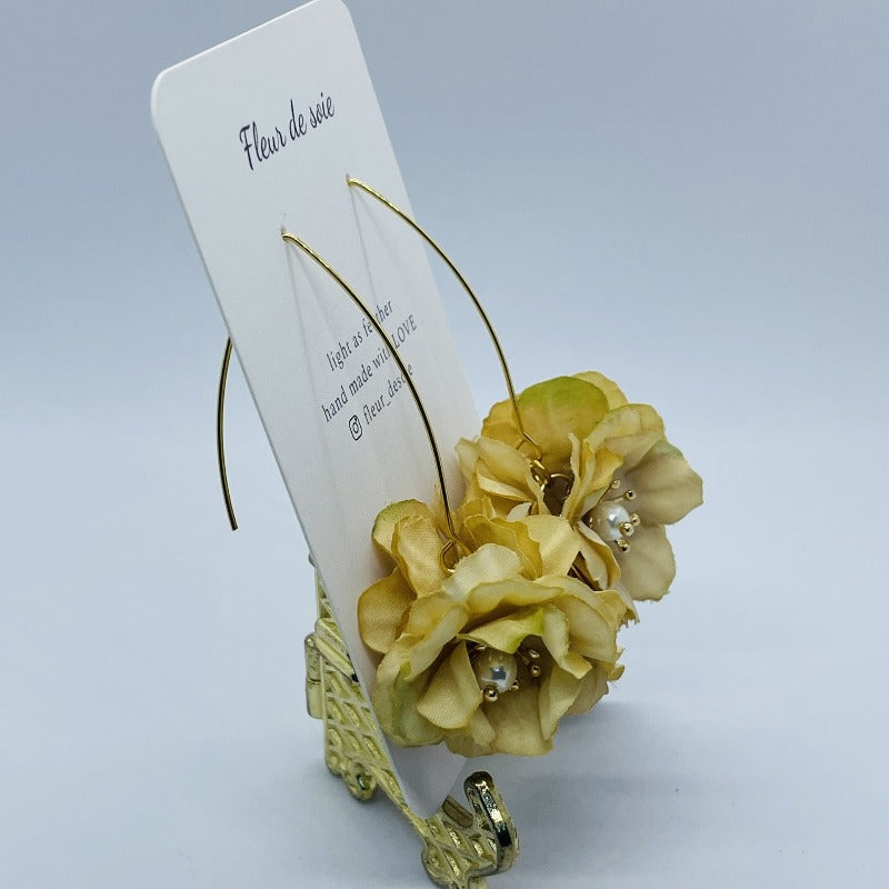 Yellow flower earrings,Romantic silky flower earrings, Best Wedding earrings. Best Party earrings. Boho style wedding earrings. Best earrings for Melbourne Cup. Best Bridal earrings. Best Party earrings. Best flower earrings. Best teacher’s gift idea. Best birthday gift for mum. Best Christmas gift for her. Light weighted earrings