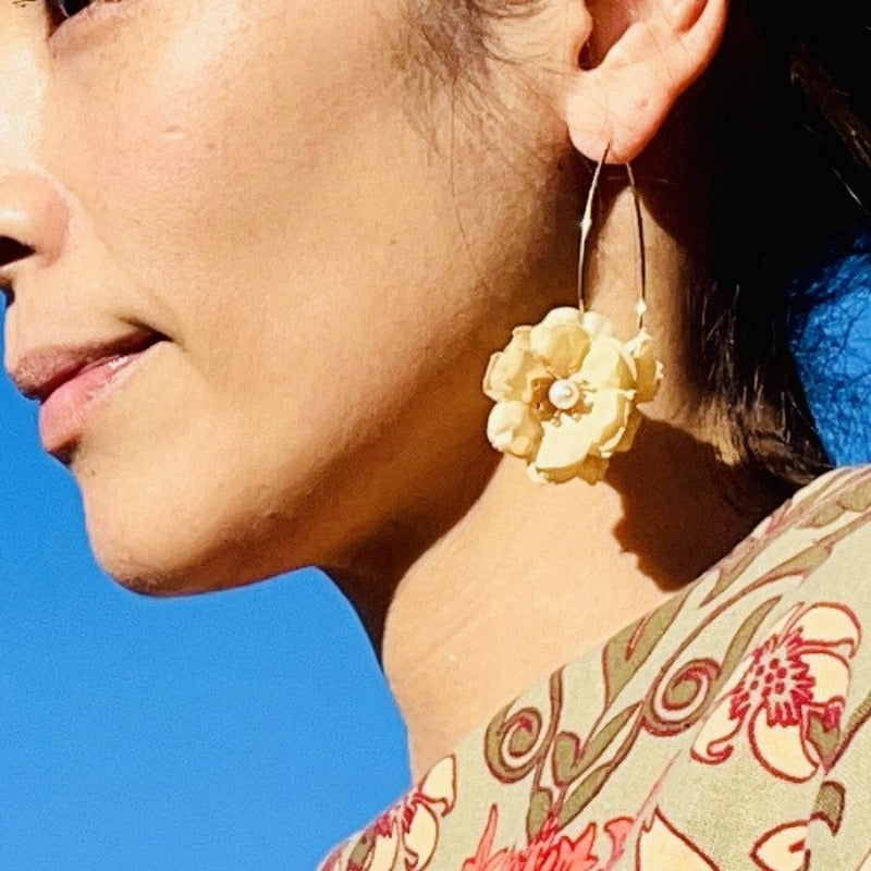 Yellow flower earrings,Romantic silky flower earrings, Best Wedding earrings. Best Party earrings. Boho style wedding earrings. Best earrings for Melbourne Cup. Best Bridal earrings. Best Party earrings. Best flower earrings. Best teacher’s gift idea. Best birthday gift for mum. Best Christmas gift for her. Light weighted earrings