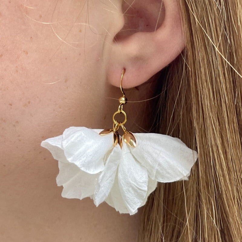 Romantic silky flower earrings, Best Wedding earrings. Best Party earrings. Boho style wedding earrings. Best earrings for Melbourne Cup. Best Bridal earrings. Best Party earrings. Best flower earrings. Best teacher’s gift idea. Best birthday gift for mum. Best Christmas gift for her. Light weighted earrings.