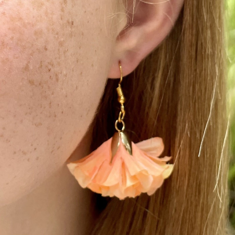 Airy light silky flower earrings. Best gifts for her. Best gifts for mum. Best anniversary gift for her. Best anniversary gift for wife. Best birthday gift for her. Best valentine’s gift for wife. Best Christmas gift for her. Best Christmas gift for teacher. Flower earrings. Beautiful flower earrings. Comfortable earrings. Wedding earrings. Boho style earrings.