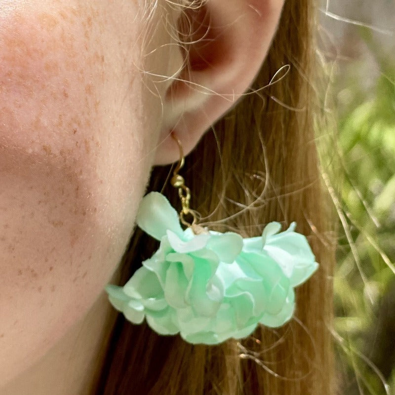 Airy light silky flower earrings. Best gifts for her. Best gifts for mum. Best anniversary gift for her. Best anniversary gift for wife. Best birthday gift for her. Best valentine’s gift for wife. Best Christmas gift for her. Best Christmas gift for teacher. Flower earrings. Beautiful flower earrings. Comfortable earrings. Wedding earrings. Boho style earrings.