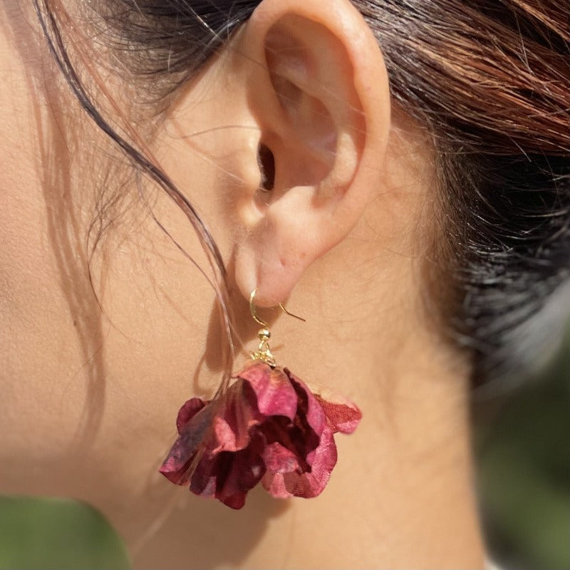 Romantic silky flower earrings, Best Wedding earrings. Best Party earrings. Boho style wedding earrings. Best earrings for Melbourne Cup. Best Bridal earrings. Best Party earrings. Best flower earrings. Best teacher’s gift idea. Best birthday gift for mum. Best Christmas gift for her. Light weighted earrings.