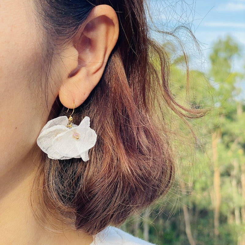 Best Flower Earrings. Airy light silky flower earrings. Best gifts for her. Best gifts for mum. Best anniversary gift for her. Best anniversary gift for wife. Best birthday gift for her. Best valentine’s gift for wife. Best Christmas gift for her. Best Christmas gift for teacher. Beautiful flower earrings. Comfortable earrings. Wedding earrings. Boho style earrings.